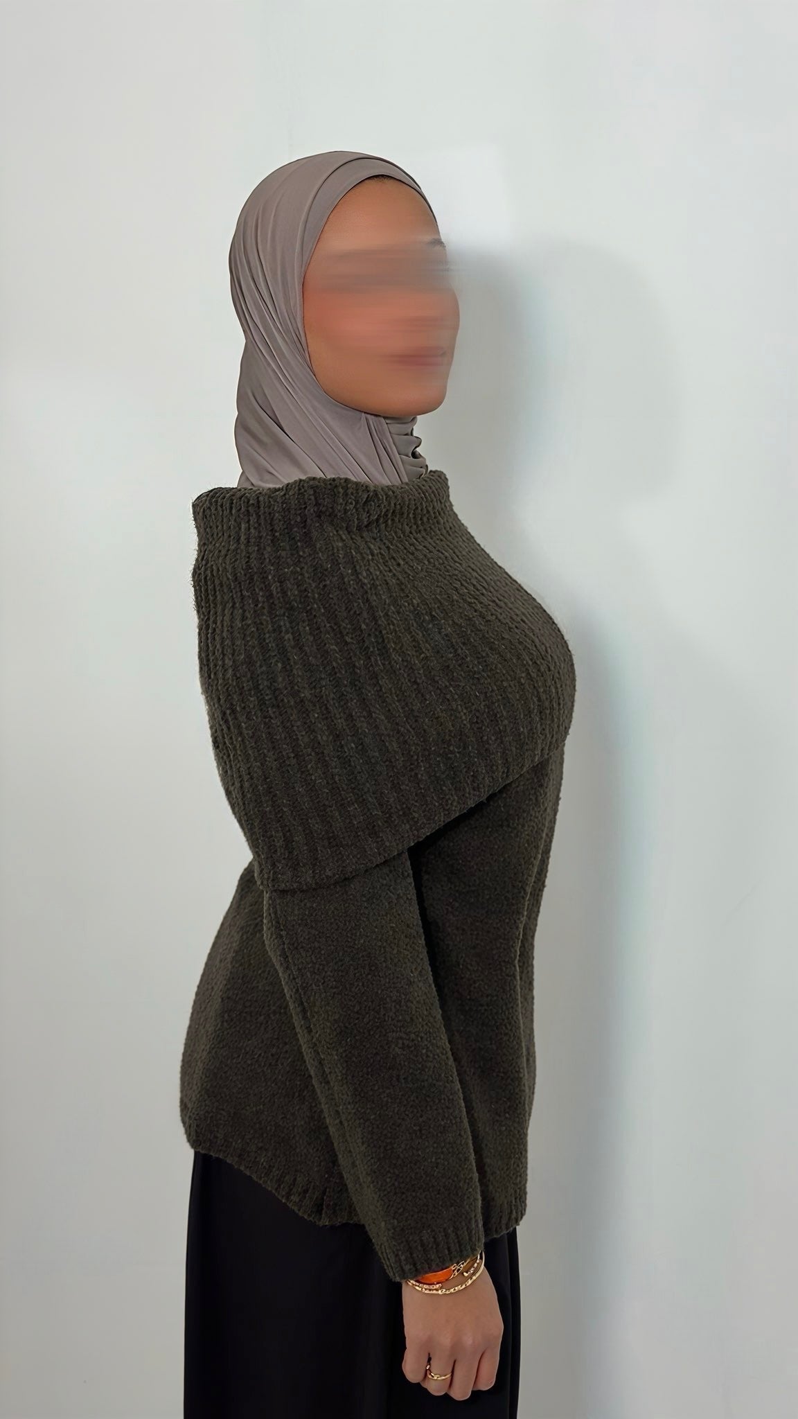 PULL À ÉPAULES DÉGAGÉES