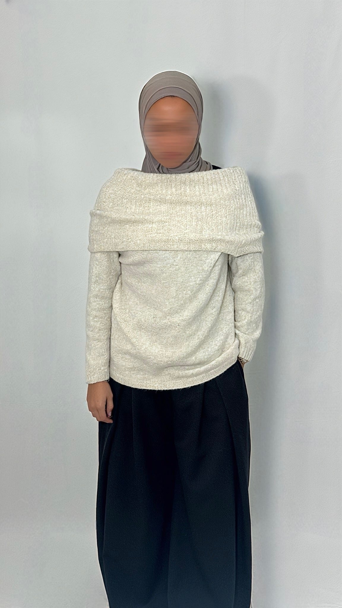 PULL À ÉPAULES DÉGAGÉES